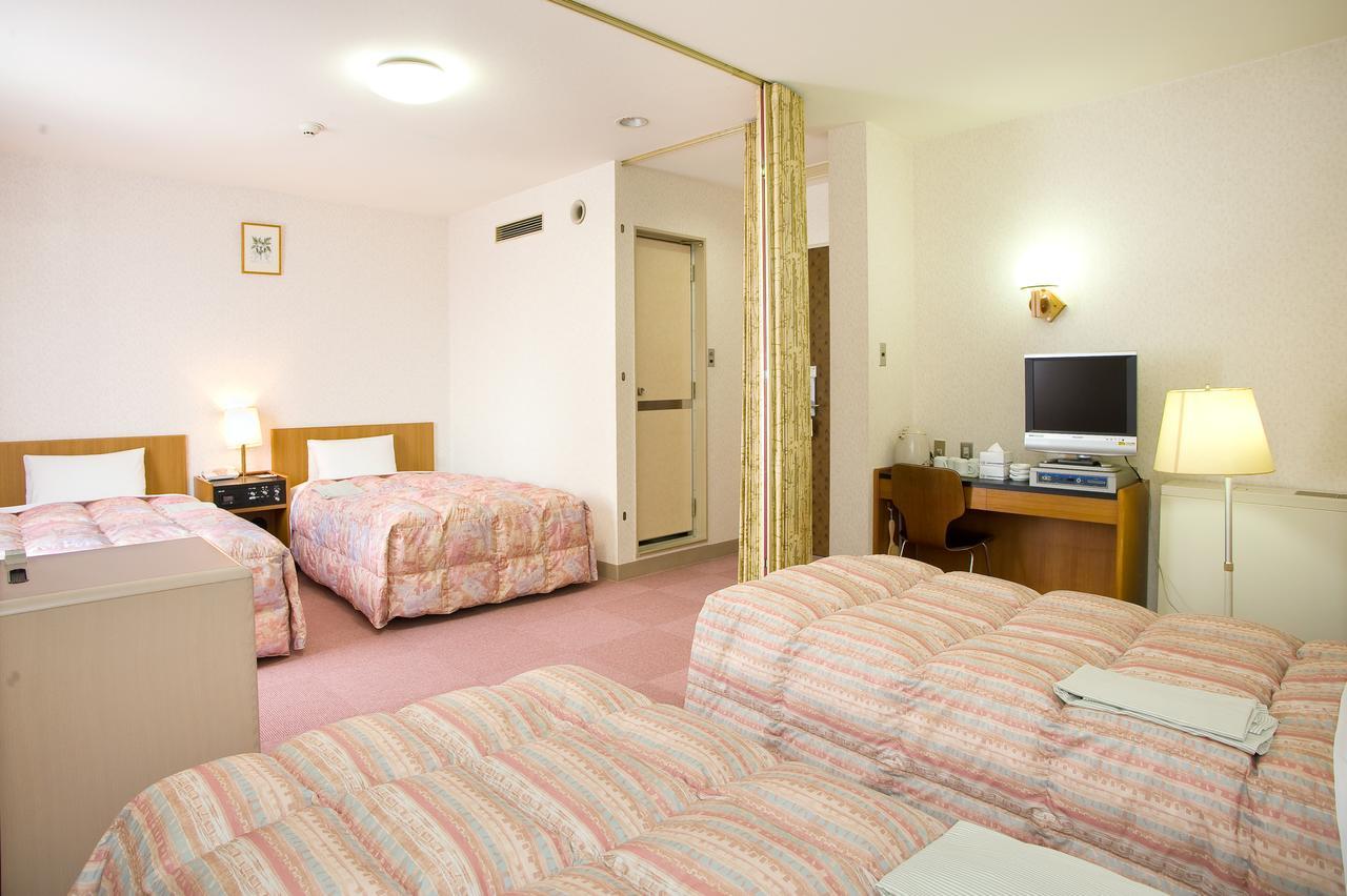 Hotel Econo Kanazawa Asper Exteriör bild